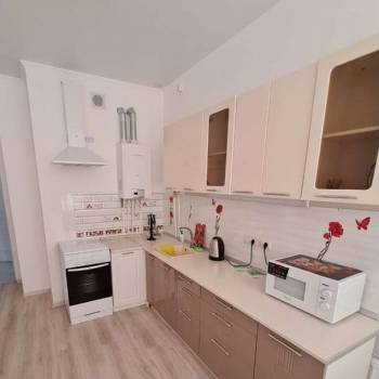 Сдается 1-комнатная квартира, 45 м²