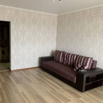 Сдается 1-комнатная квартира, 60 м²