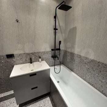 Продается 1-комнатная квартира, 47 м²