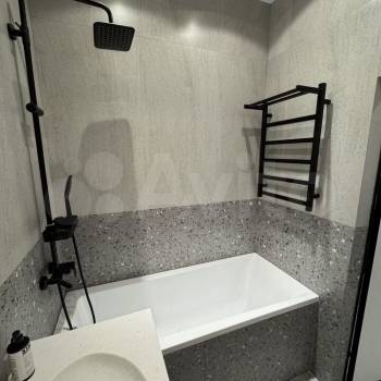 Продается 1-комнатная квартира, 47 м²