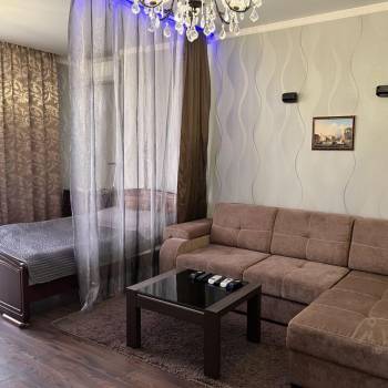 Сдается 2-х комнатная квартира, 76 м²