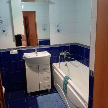 Продается Многокомнатная квартира, 130 м²