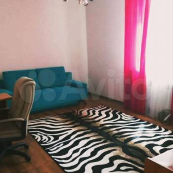 Продается Многокомнатная квартира, 130 м²