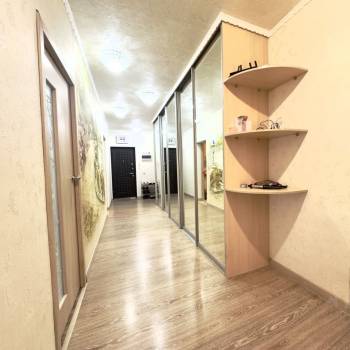 Продается 3-х комнатная квартира, 102 м²