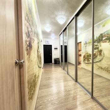 Продается 3-х комнатная квартира, 102 м²