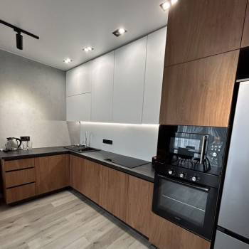 Продается 2-х комнатная квартира, 80 м²