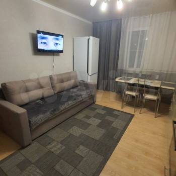 Сдается 2-х комнатная квартира, 63 м²