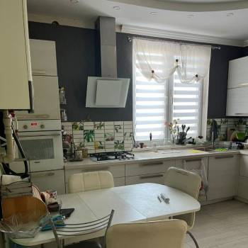 Продается Дом, 274 м²