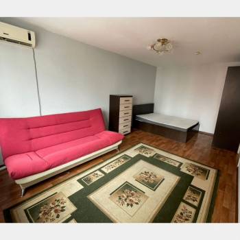 Продается 1-комнатная квартира, 38 м²