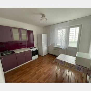 Продается 1-комнатная квартира, 38 м²