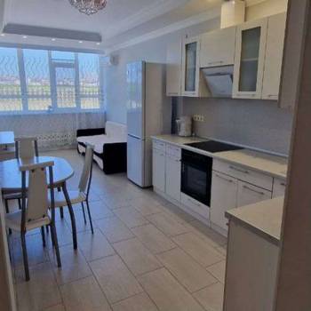 Сдается 1-комнатная квартира, 56 м²