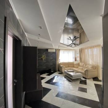 Сдается 2-х комнатная квартира, 65 м²