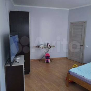 Продается 1-комнатная квартира, 45,7 м²