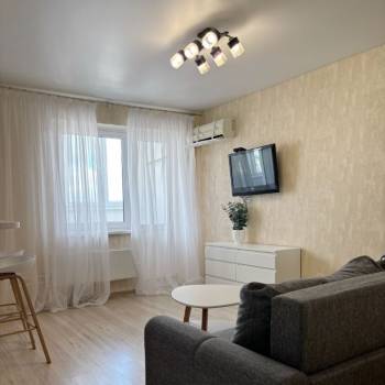 Продается 1-комнатная квартира, 40 м²