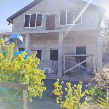 Продается Дом, 180 м²