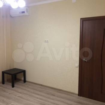 Продается 1-комнатная квартира, 33 м²