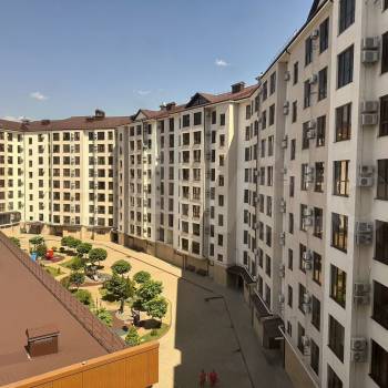 Продается 1-комнатная квартира, 46 м²