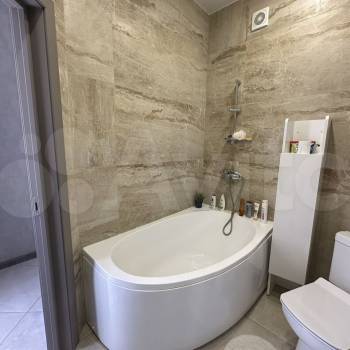 Продается 1-комнатная квартира, 46 м²