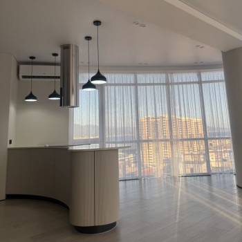 Продается Многокомнатная квартира, 131 м²