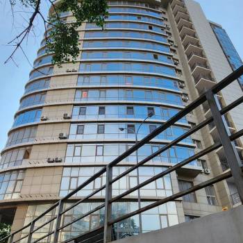 Продается 2-х комнатная квартира, 100 м²