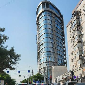 Продается 2-х комнатная квартира, 100 м²