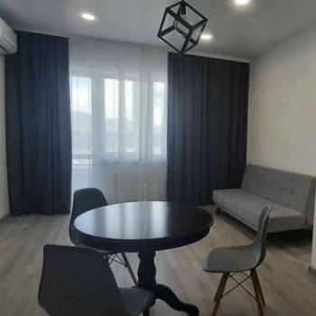 Сдается 1-комнатная квартира, 50 м²