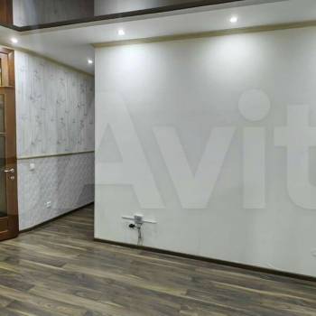 Продается Многокомнатная квартира, 183 м²