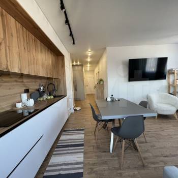 Продается Многокомнатная квартира, 76 м²