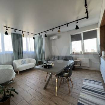 Продается Многокомнатная квартира, 76 м²