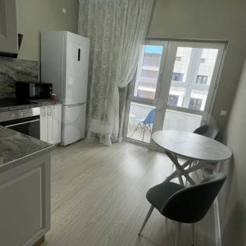 Сдается 1-комнатная квартира, 38 м²