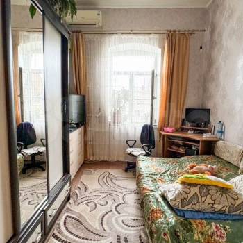 Продается Многокомнатная квартира, 53 м²