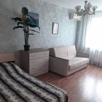 Сдается 1-комнатная квартира, 42 м²