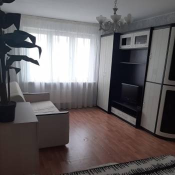Сдается 1-комнатная квартира, 42 м²