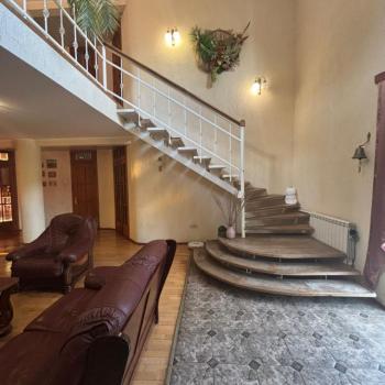 Продается Дом, 355 м²