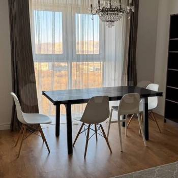 Сдается Многокомнатная квартира, 100 м²