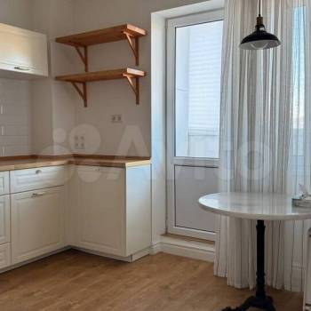 Сдается Многокомнатная квартира, 100 м²