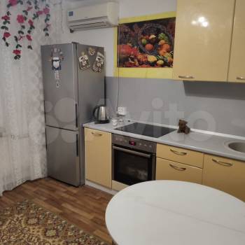 Продается 1-комнатная квартира, 37,4 м²