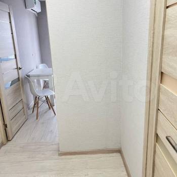 Продается 1-комнатная квартира, 38 м²