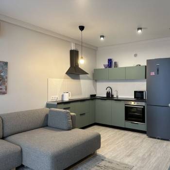 Продается 1-комнатная квартира, 48 м²