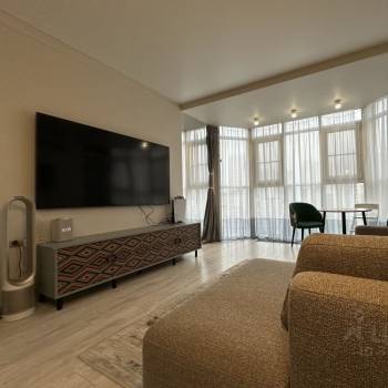 Продается 1-комнатная квартира, 48 м²