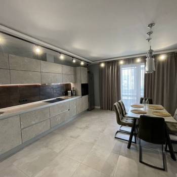 Продается 3-х комнатная квартира, 118 м²