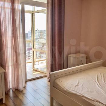 Сдается 1-комнатная квартира, 48,3 м²