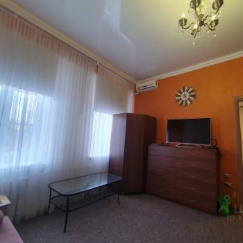 Сдается 1-комнатная квартира, 55 м²