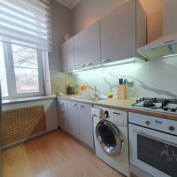 Сдается 1-комнатная квартира, 55 м²