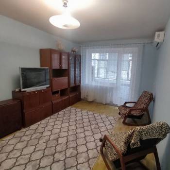 Сдается 1-комнатная квартира, 45 м²