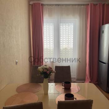 Сдается 1-комнатная квартира, 40 м²