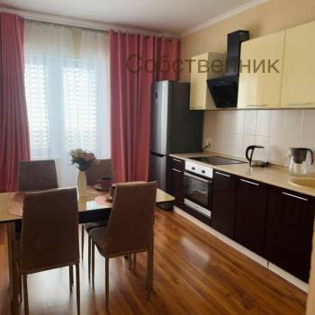 Сдается 1-комнатная квартира, 40 м²