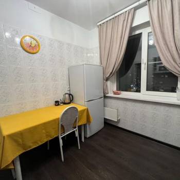 Сдается Многокомнатная квартира, 64 м²