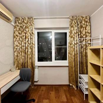 Сдается Многокомнатная квартира, 64 м²