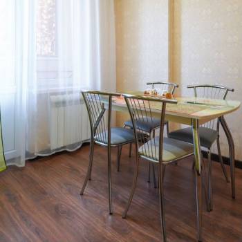 Сдается 1-комнатная квартира, 42 м²